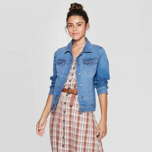 Universal Thread Jackets & Blazers - Universal Thread Women's Freeborn Denim Trucker Jacket Blue
